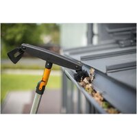 Очиститель желобов Fiskars 1001414 - Превью изображения №4 — Мульти e-магазин M-SELL
