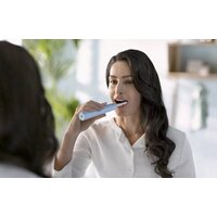 Электрическая зубная щетка Philips Sonicare 2100 Series HX3651/12 - Превью изображения №2 — Мульти e-магазин M-SELL