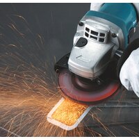 Угловая шлифмашина Makita 9558HNR - Превью изображения №2 — Мульти e-магазин M-SELL